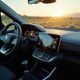 Tableau de bord Peugeot Rifter 2024 en gros plan
